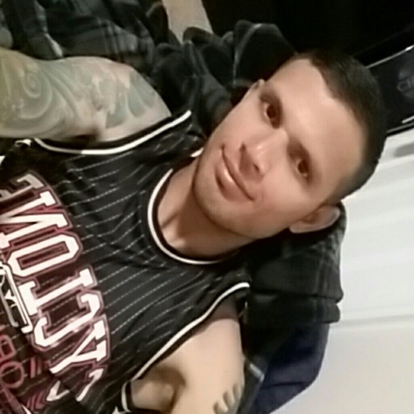 Profile Picture of Rafael Teixeira (@rafaelteixeira) on Poshmark