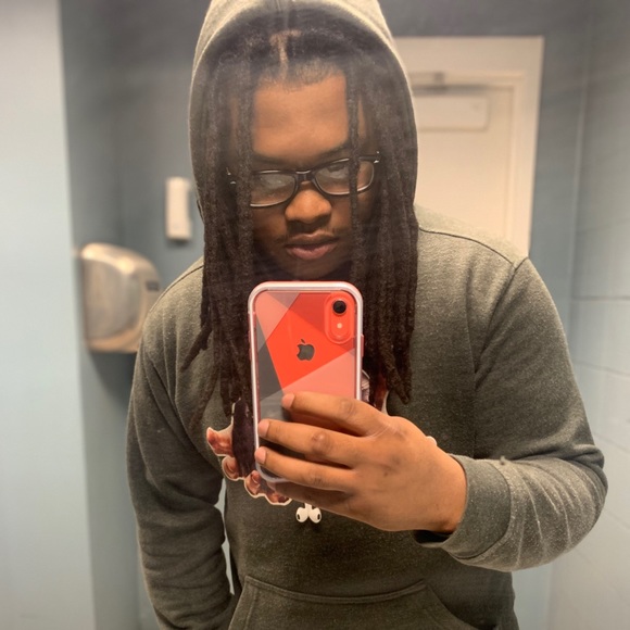 Profile Picture of Kareem Muhammad-barker (@akamvisual) on Poshmark