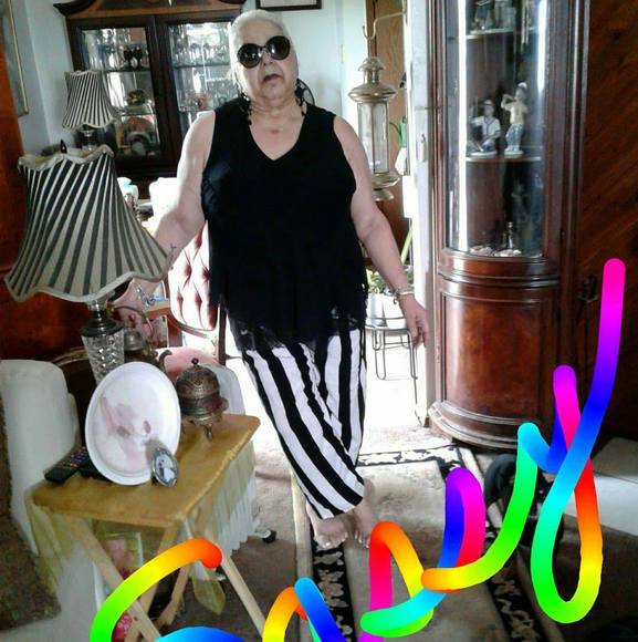 Profile Picture of Cosima Bevens (@cosimabevens) on Poshmark