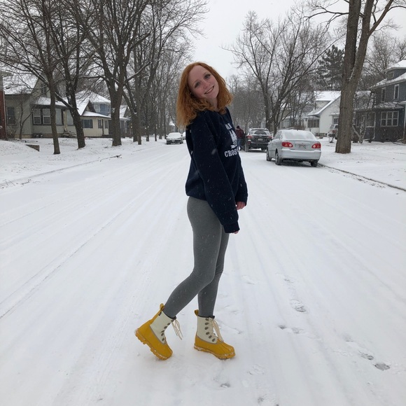 Profile Picture of Lucy Kujak (@lucy_kujak) on Poshmark