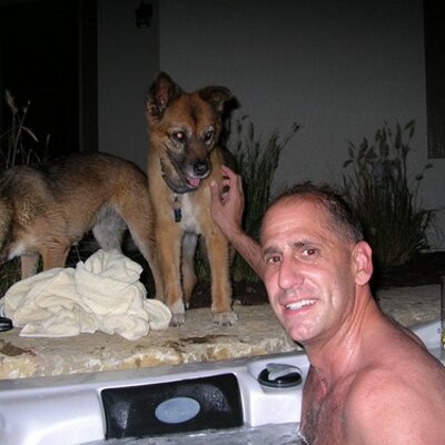 Profile Picture of Fake Gary Lezak (@@FakeGarySleezak) on Twitter