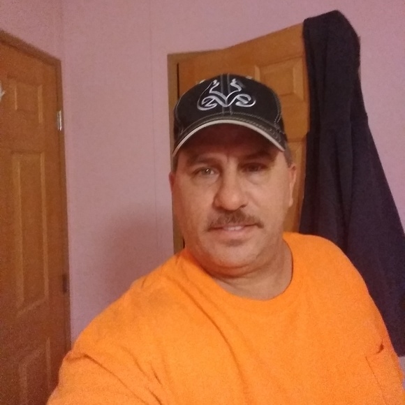 Profile Picture of Michael Mullikin sr. (@mikemullikin) on Poshmark