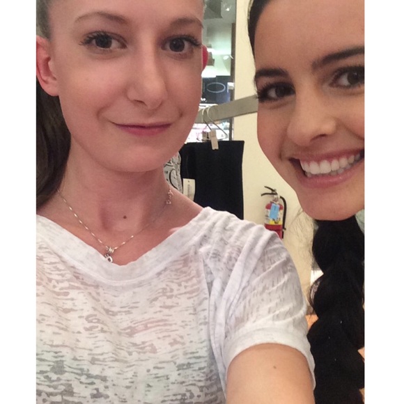 Profile Picture of Alicia Joerger (@aliciaxcim) on Poshmark