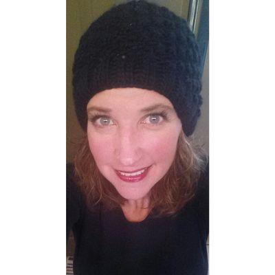 Profile Picture of Linda Peterson (@Lindasuepete) on Twitter