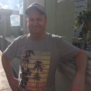 Profile Picture of Andrew Whitworth (@whitwa1) on Twitter