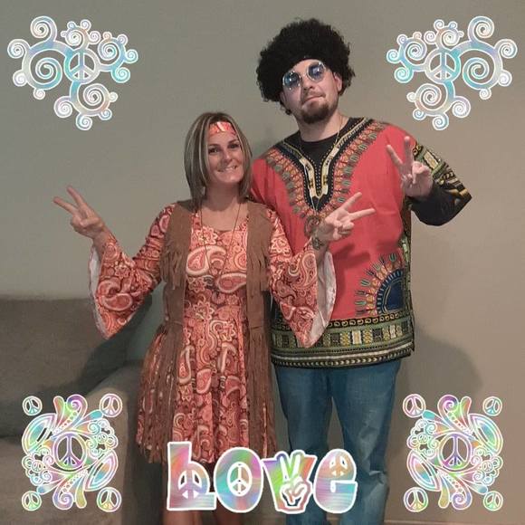 Profile Picture of Jeri Randall (@jerinyce) on Poshmark