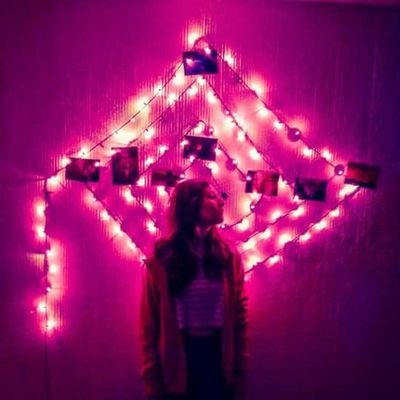 Profile Picture of Julia Leonor (@LeonorZS) on Twitter