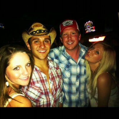 Profile Picture of Josh Watson (@JoshMWatson) on Twitter