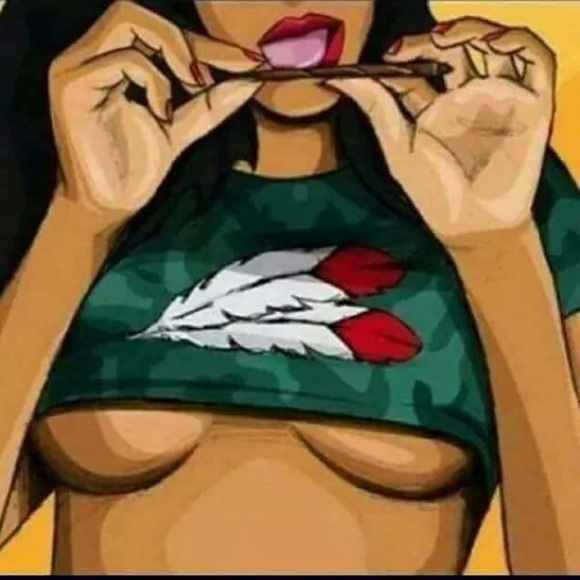 Profile Picture of Danielle Mclaurin (@ladyalexus) on Poshmark