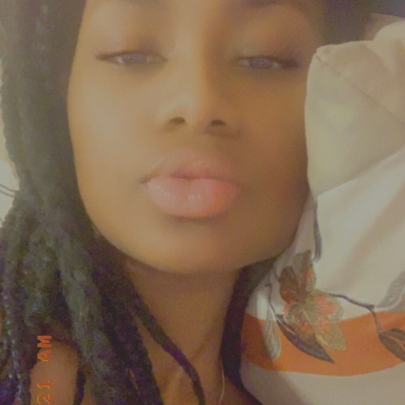 Profile Picture of Mischa Stano (@mischiko) on Poshmark