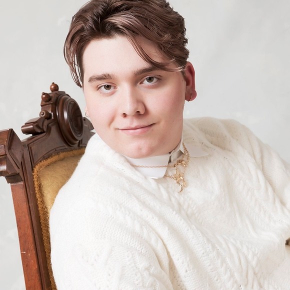 Profile Picture of Zach Massart (@zmassart) on Poshmark