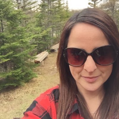Profile Picture of Laura Malone (@LHalleyMalone) on Twitter