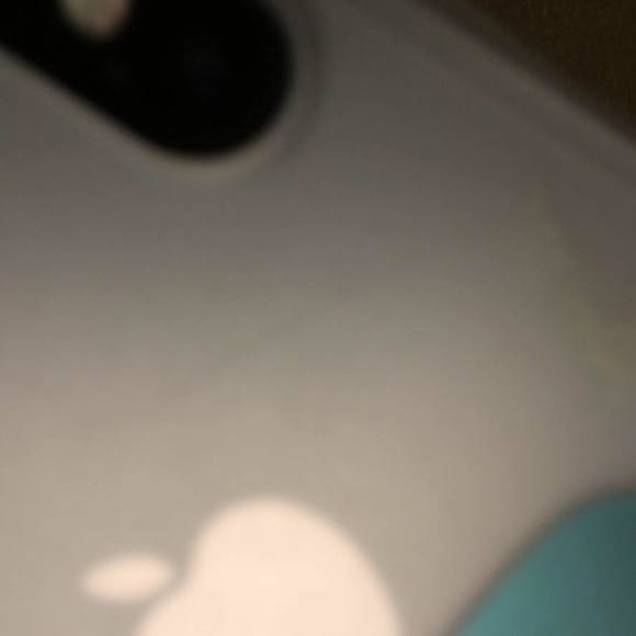 Profile Picture of Luis Casares (@luiscasares) on Poshmark