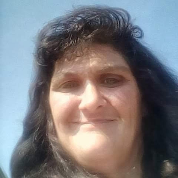 Profile Picture of Fleeta Courtright (@fleetac) on Poshmark