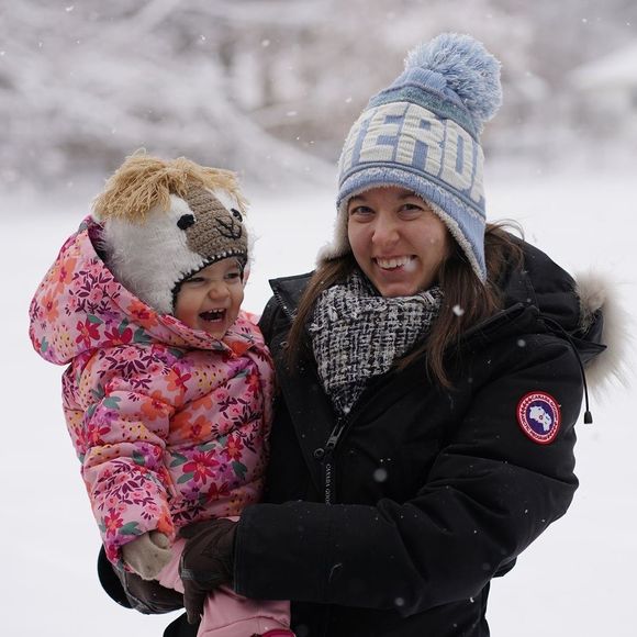 Profile Picture of Lindsay Breuler (@lbreuler) on Poshmark