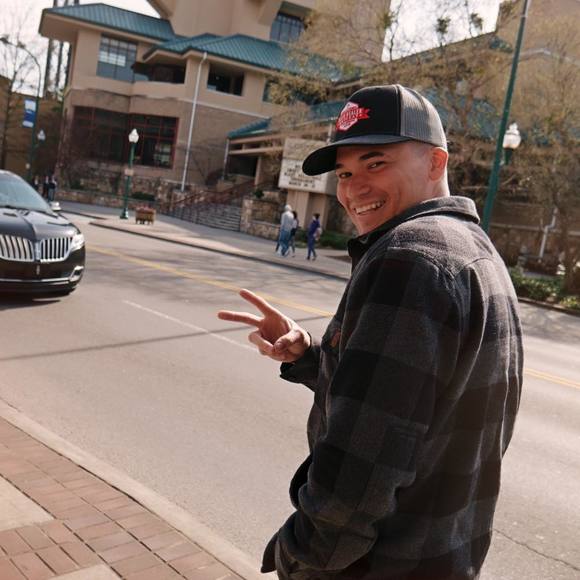 Alex Navas - Poshmark Profile Picture of Alex Navas (@a1navas) on Poshmark