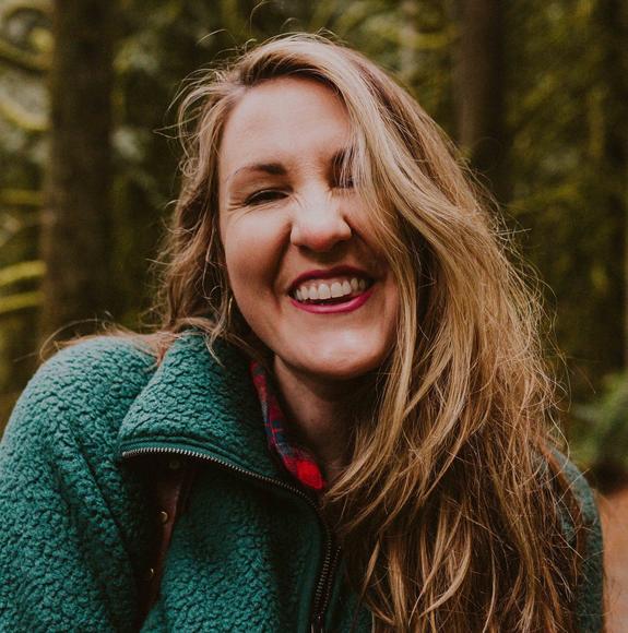 Profile Picture of Alexi Trottier (@ohsnapalexi) on Poshmark