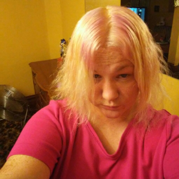 Profile Picture of Rebeka Proper (@beepers1987) on Poshmark