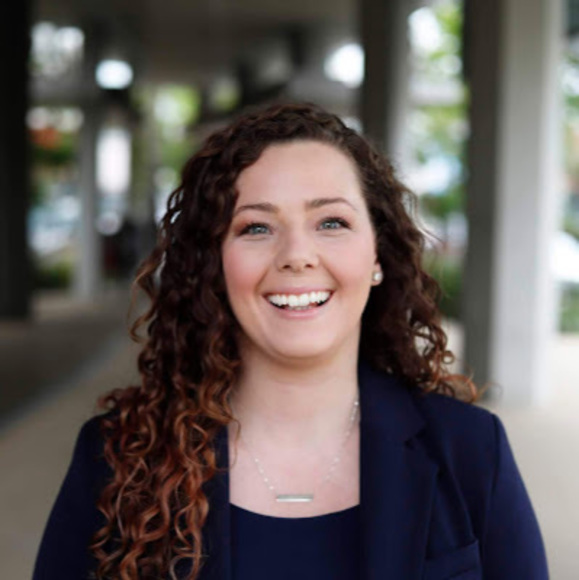 Profile Picture of Carly Standley (@carlystandley93) on Poshmark