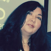 Profile Picture of Lisa Moffa (@TimelessLisa) on Youtube