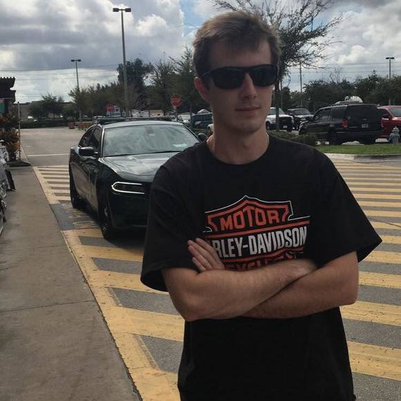 Profile Picture of Mike Albregts (@mikealbregts) on Poshmark