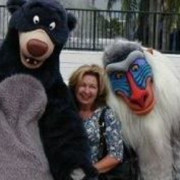 Profile Picture of Marilyn Galyon (@marilynvgalyon) on Poshmark