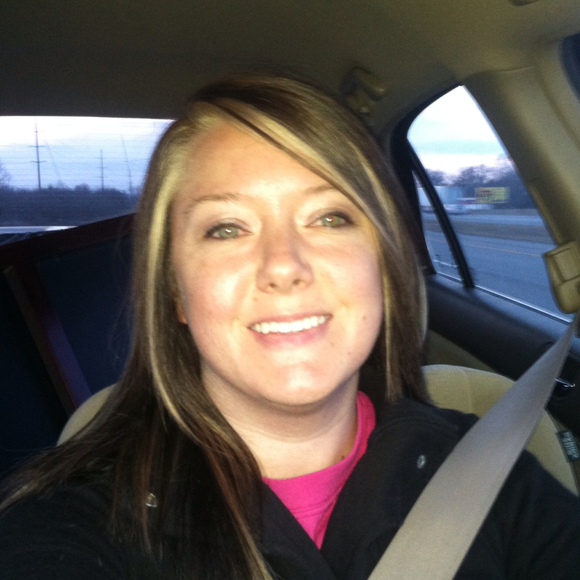 Profile Picture of Emily Magaw (@emzmagoo) on Poshmark