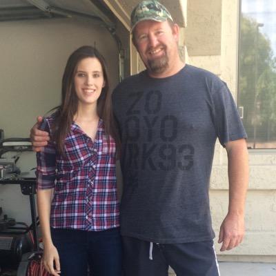 Profile Picture of Julia Breweron Twitter