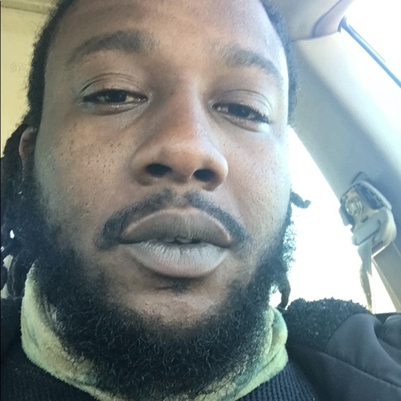 Profile Picture of Joshua Berryman (@jberry280z) on Poshmark