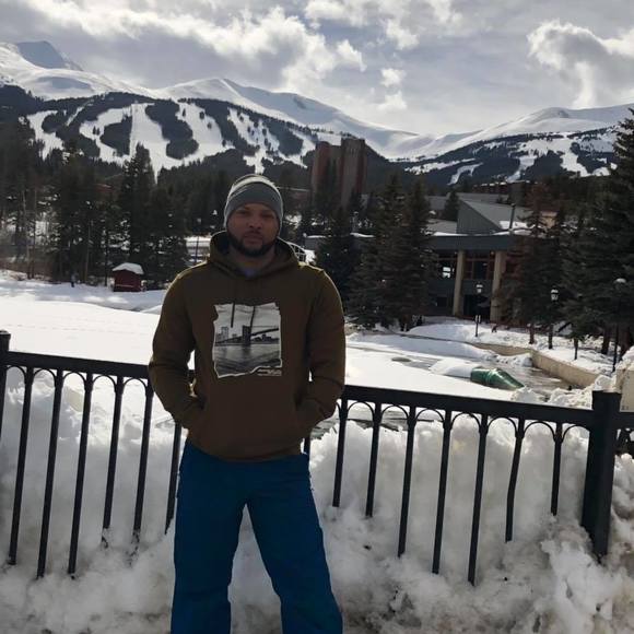 Profile Picture of Steven Hatcher (@shatcher23) on Poshmark