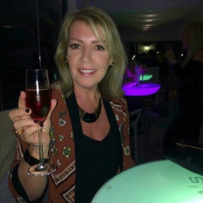 Profile Picture of Elaine Houston (@ElaineH018860) on Twitter