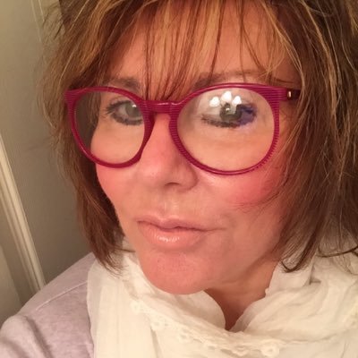 Profile Picture of Sandy Butterfield (@SandyButterfie1) on Twitter