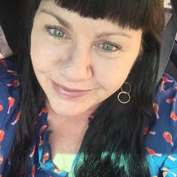 Profile Picture of Christeb Camlin (@christenc71) on Poshmark