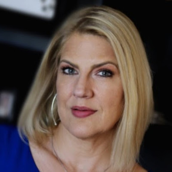 Profile Picture of Manya Douglas-clayton (@mxclaytonpro) on Poshmark