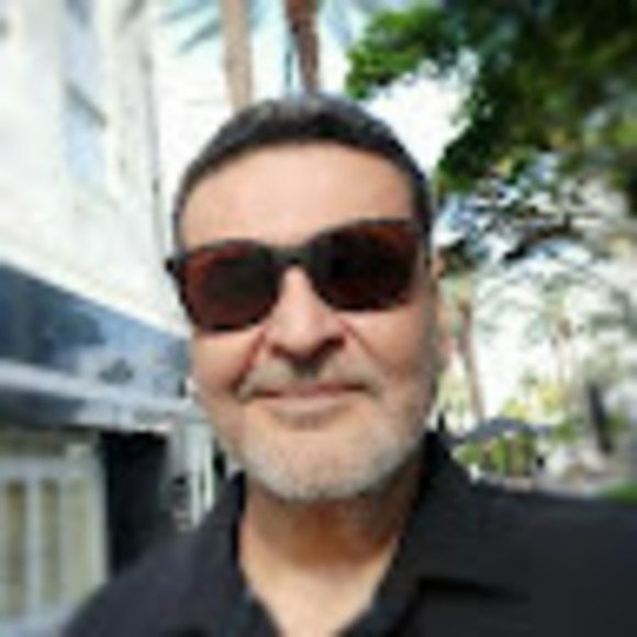 Profile Picture of Mauricio Patiño (@maopdiaz) on Poshmark