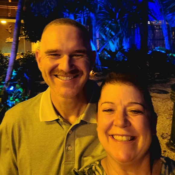 Profile Picture of Dawn Bird (@dawnb8) on Poshmark