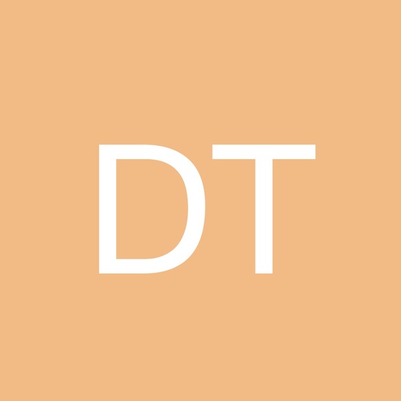 Profile Picture of Danielle Thijssen (@d_thijssen) on Poshmark