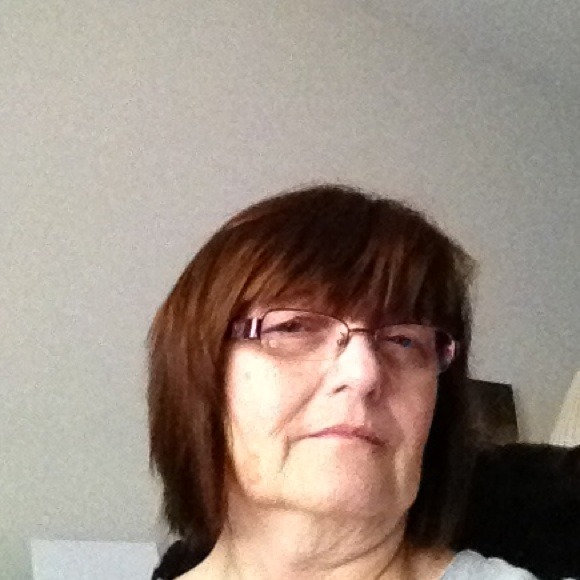 Profile Picture of Debbie Alexander (@dalex1) on Poshmark