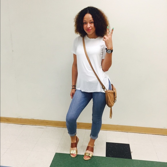 Profile Picture of Monica Patterson (@monicapatterson) on Poshmark