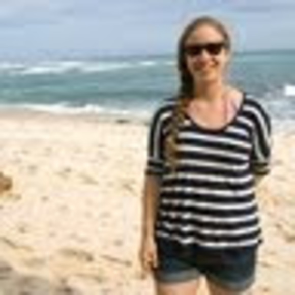 Profile Picture of Madison Dave (@madisondave) on Poshmark