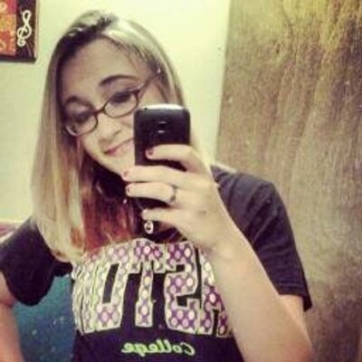 Profile Picture of Chasity Moss (@ChasityRenee21) on Twitter