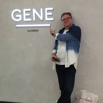 Profile Picture of Gene Engler (@joshamel) on Twitter