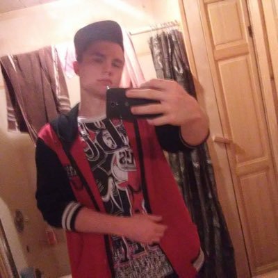 Profile Picture of Sky Mullins (@Douglas45333817) on Twitter