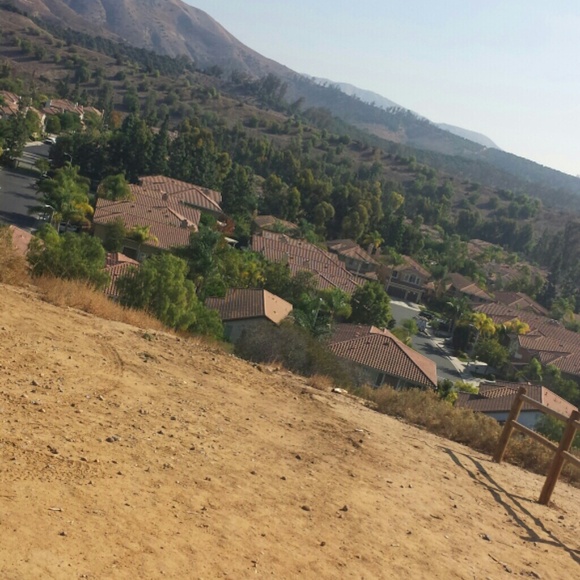 Profile Picture of Silvia Inocencio (@silviainocencio) on Poshmark