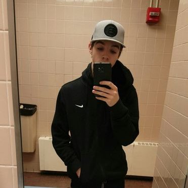 Profile Picture of Cory 🔥🗑️ (@cory_benoit48) on Twitter