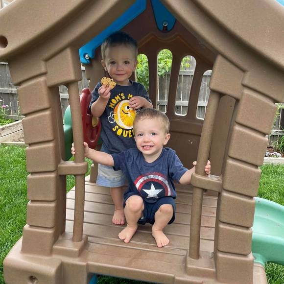 Jen Hennager - Poshmark Profile Picture of Jen Hennager (@jenhennager) on Poshmark