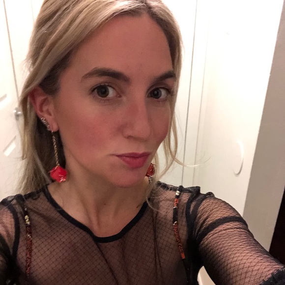 Maria Longoni - Poshmark Profile Picture of Maria Longoni (@agustinalongoni) on Poshmark