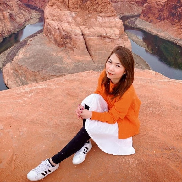 Profile Picture of Jiraporn Vardeman (@prettyanny) on Poshmark