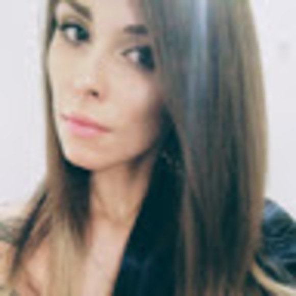 Profile Picture of Sabina Listvan (@scottisnotfree) on Poshmark