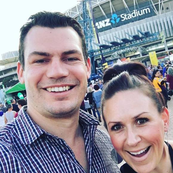 Profile Picture of David Low (@dlow01) on Poshmark